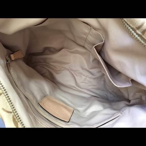 COACH SIGNATURE STRIPE TOTE with Wristlet - Picture 6 of 7